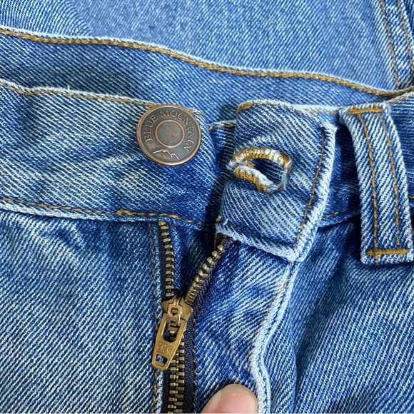 Blue Mountain Men’s Worn Ranch Work Condition Denim Jeans 38/30 - Picture 3 of 9